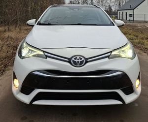 Toyota Avensis III Touring Sports 2.0 D-4D Executive 2017