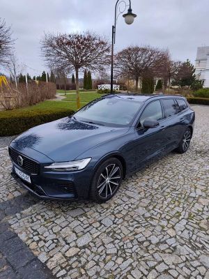 Volvo V60 II T6 AWD Plug-In Hybrid Ultra Dark 2024