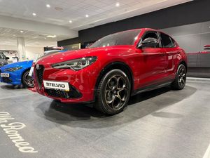 Alfa Romeo Stelvio 2.0 Turbo Intensa Q4 2025