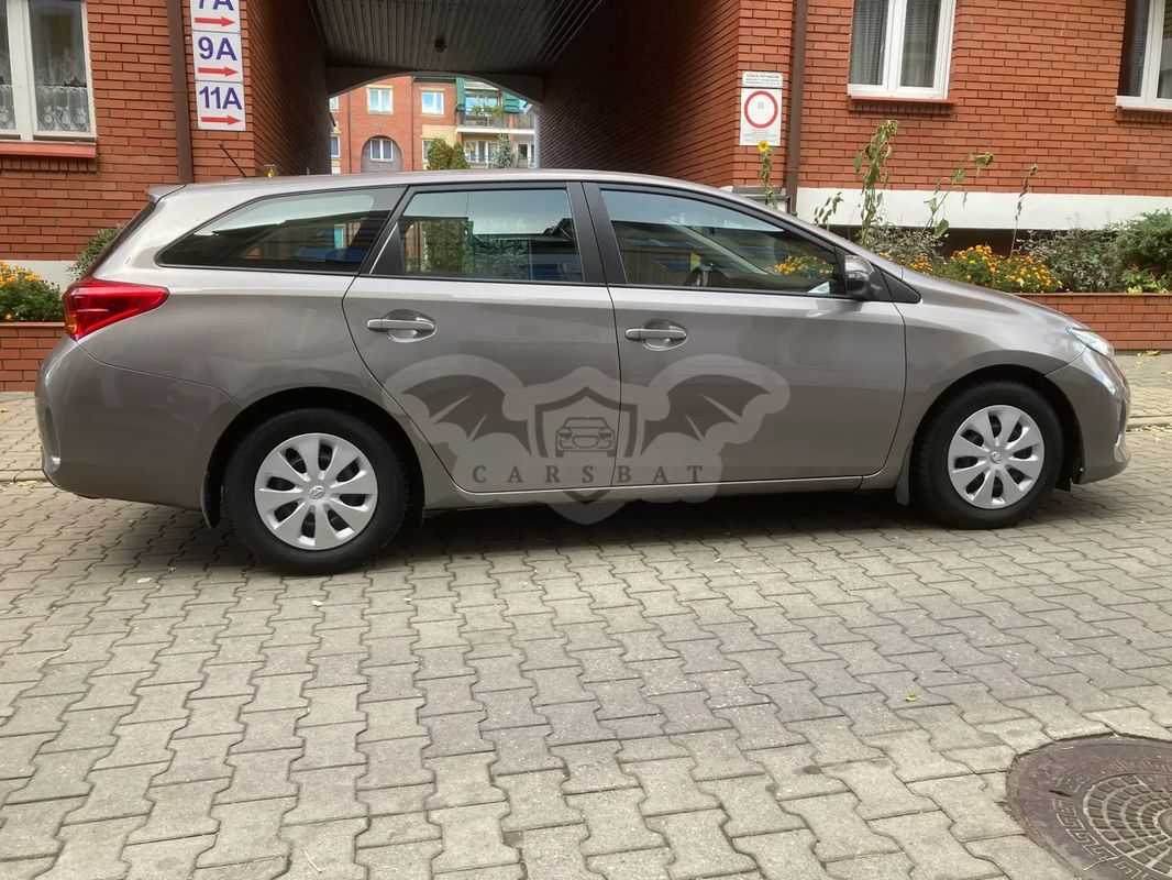 Toyota Auris II 1.4 D-4D Comfort 2014