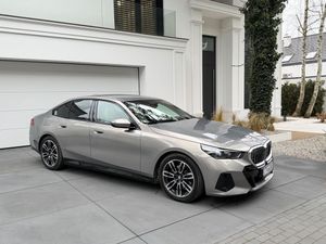 BMW 5 Series G60 520d xDrive mHEV M Sport 2023