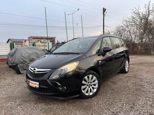 Opel Zafira C 2015