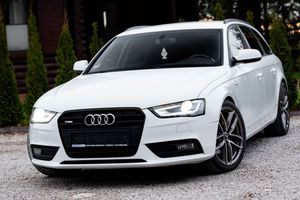 Audi A4 B8 2.0 TDI DPF S line Sportpaket 2012