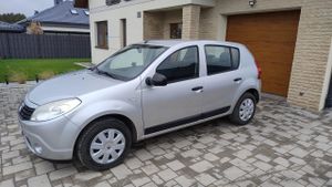 Dacia Sandero I 1.2 16V 2009