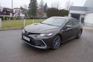Toyota Camry 2.5 Hybrid Prestige CVT 2021