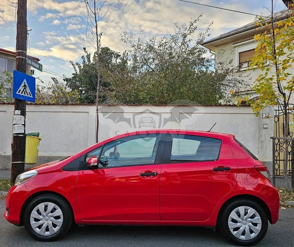 Toyota Yaris III 1.0 Life 2014