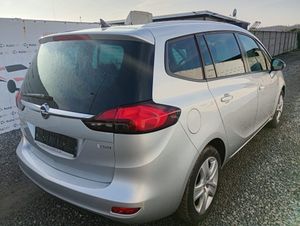 Opel Zafira C 2016