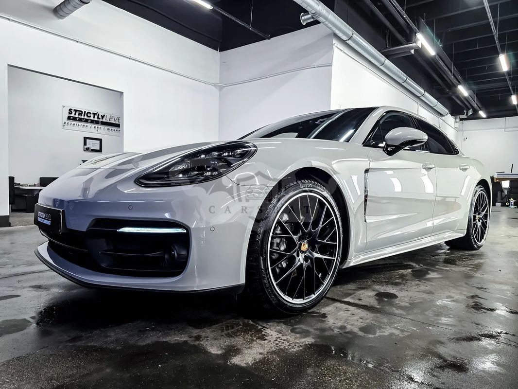Porsche Panamera 4 2021