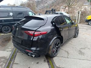 Alfa Romeo Stelvio V6 2.9 Bi-Turbo AT8-Q4 Quadrifoglio 2019