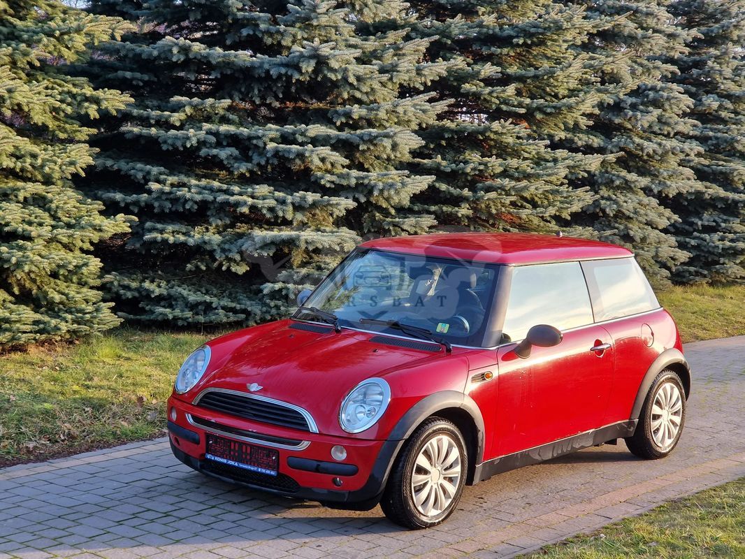 Mini One Sidewalk 2003