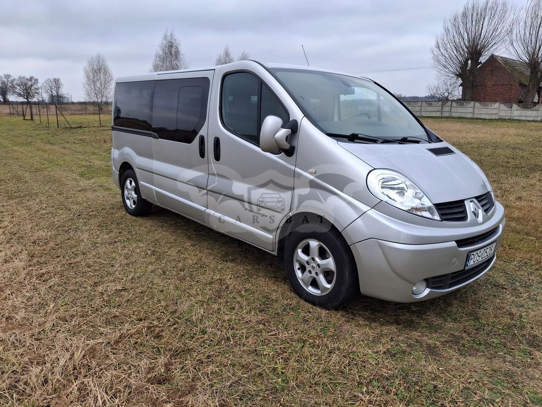 Renault Trafic II FAP Grand Passenger Black Edition 2012