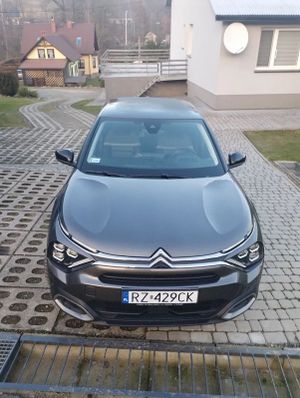Citroën C4 III 1.2 PureTech Shine S&S EAT8 2021