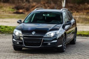 Renault Laguna III dCi 175 FAP Initiale 2012
