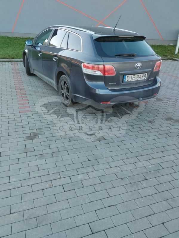 Toyota Avensis II 2.0 D-4D Luna 2009