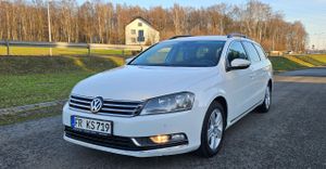 Volkswagen Passat B7 2.0 TDI DSG BlueMotion Technology Comfortline 2013