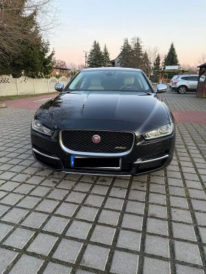 Jaguar XE 2.0 D Prestige 2017