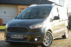 Ford Tourneo Courier 1.5 TDCi Titanium 2016