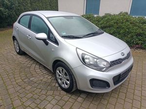 Kia Rio III 1.2 Spirit 2014