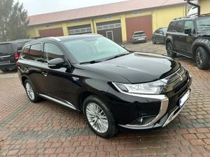 Mitsubishi Outlander III 2.4 4WD Diamant 2021