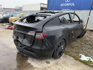 Tesla Model Y Performance AWD 2022