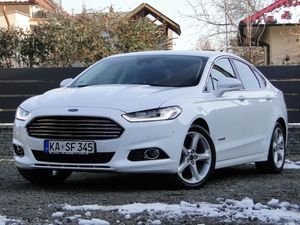 Ford Mondeo Mk5 2.0 Hybrid Titanium 2018