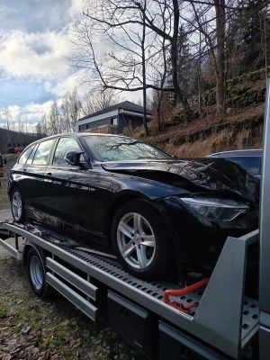 BMW 3 Series F30/F31 320d Blue Performance Luxury Line 2015
