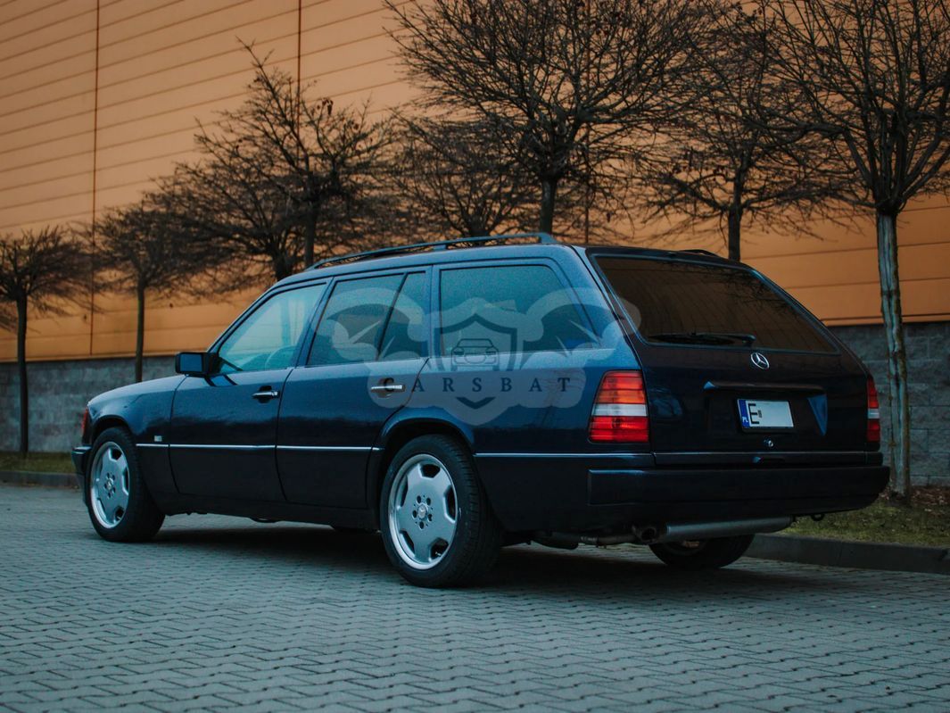 Mercedes-Benz E 1995