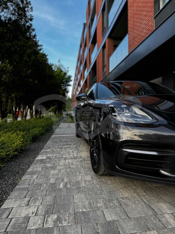Porsche Panamera 4 2019