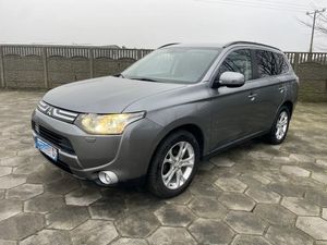 Mitsubishi Outlander III 2.2 DI-D 4WD Plus 2014