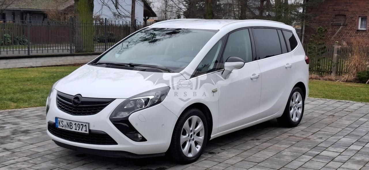 Opel Zafira C Tourer 1.6 SIDI Turbo ecoFLEX Start/Stop Sport 2013