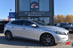 Volvo V40 II 2016