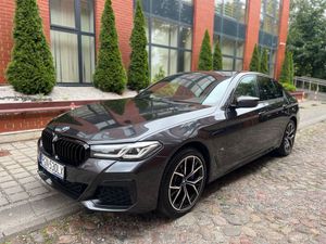 BMW 5 Series G30/G31 530e M Sport sport 2022