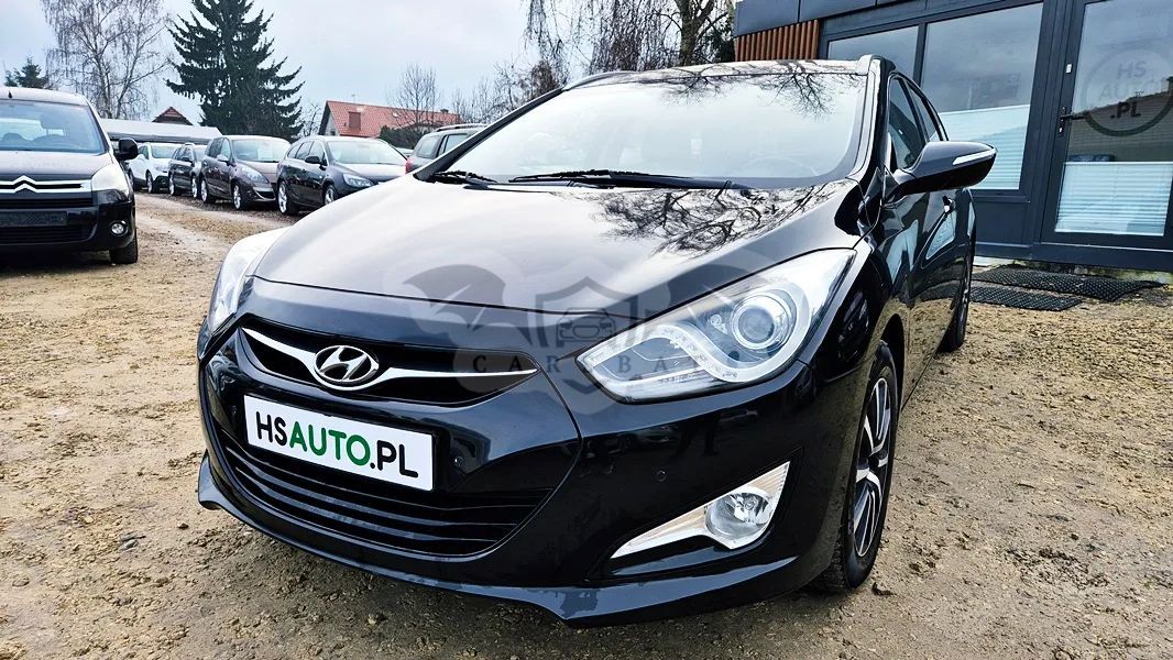 Hyundai i40 Kombi blue 1.6 Family+ 2012