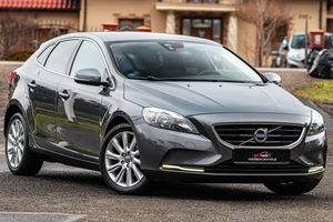 Volvo V40 II D2 Momentum 2013