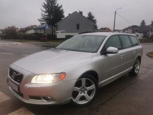 Volvo V70 III D3 R-Design 2011