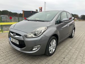 Hyundai IX20 1.6 blue YES Gold 2012