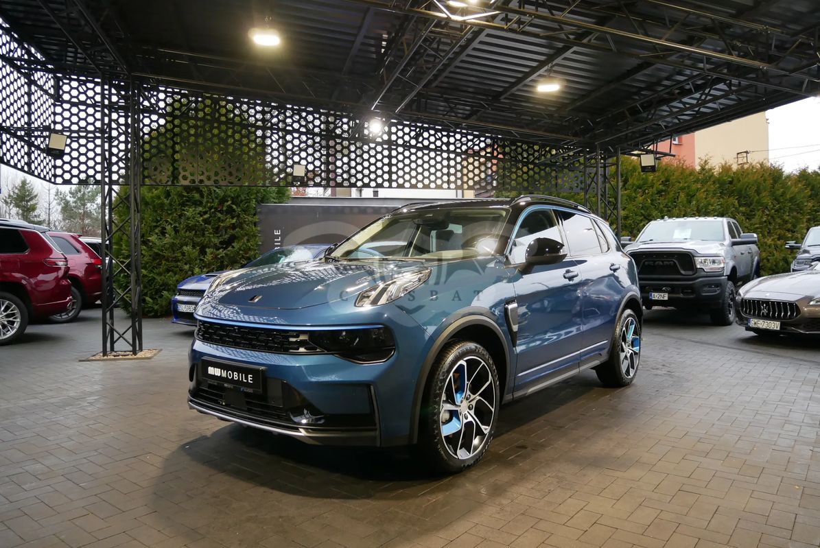 Lynk&Co 01 2022