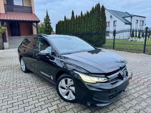 Volkswagen Golf VIII 1.5 eTSI OPF DSG Life 2024