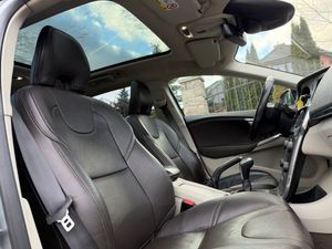 Volvo V40 II D2 Inscription 2015