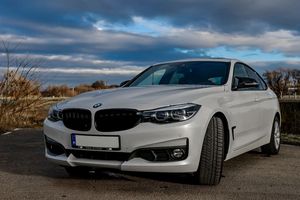 BMW 3 Series F30/F31 318d Sport Line 2019
