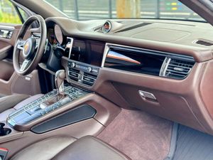Porsche Macan I S 2021