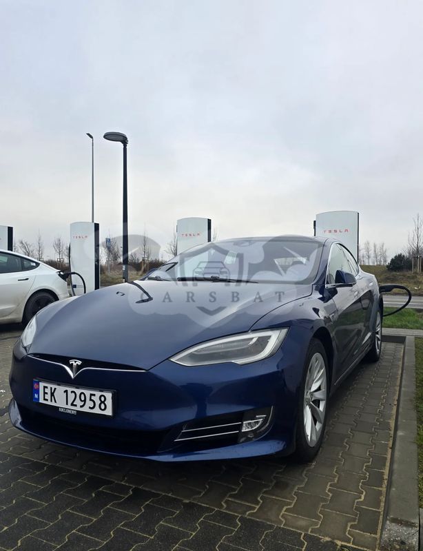 Tesla Model S 2016