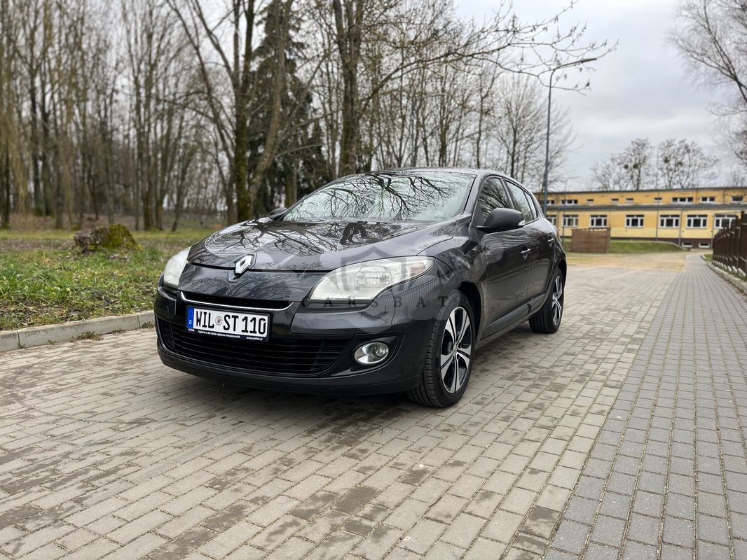 Renault Megane III 1.6 16V 100 J'taime 2012