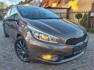 Kia Ceed II 1.6 CRDi M 2013
