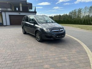 Opel Zafira B 2011