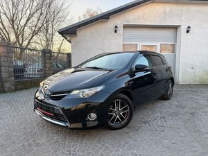 Toyota Auris II 2015