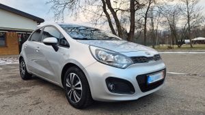Kia Rio III 1.2 Attract 2012