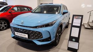 MG HS 2025