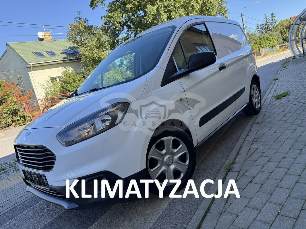 Ford Transit Courier 2021