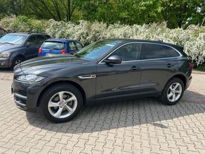 Jaguar F-Pace 20d Prestige 2016